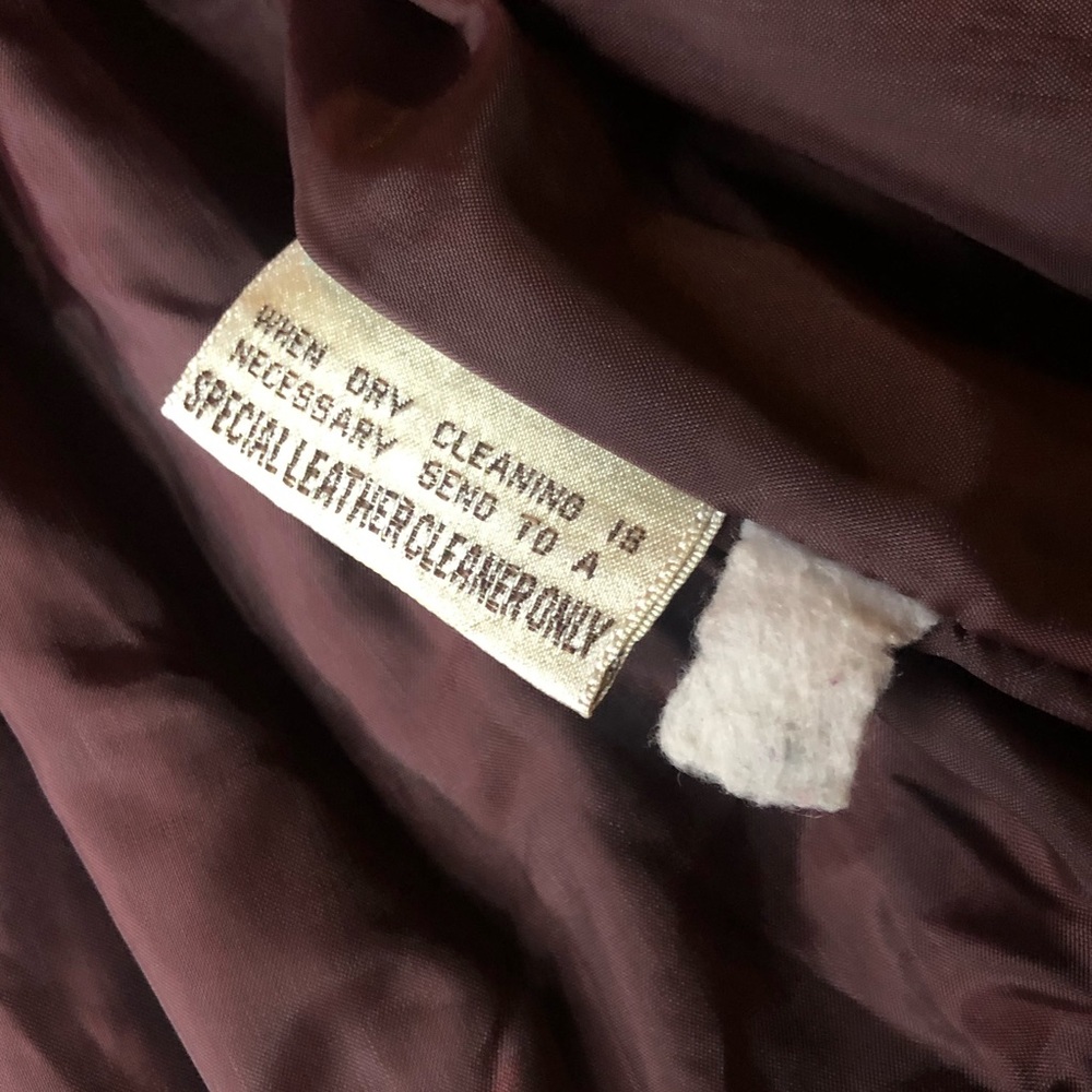 Vintage Berman’s Maroon Leather Moto bomber jacket - Picture 9 of 13